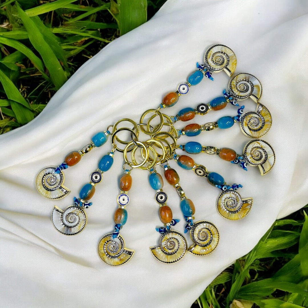 Ocean Themed Keychains Shell,Trendy Eye Bead Bag Charms for Women,Natural Shells Keychain Gifts,Perfect For Keys,Handbags,Backpacks Or Purse
