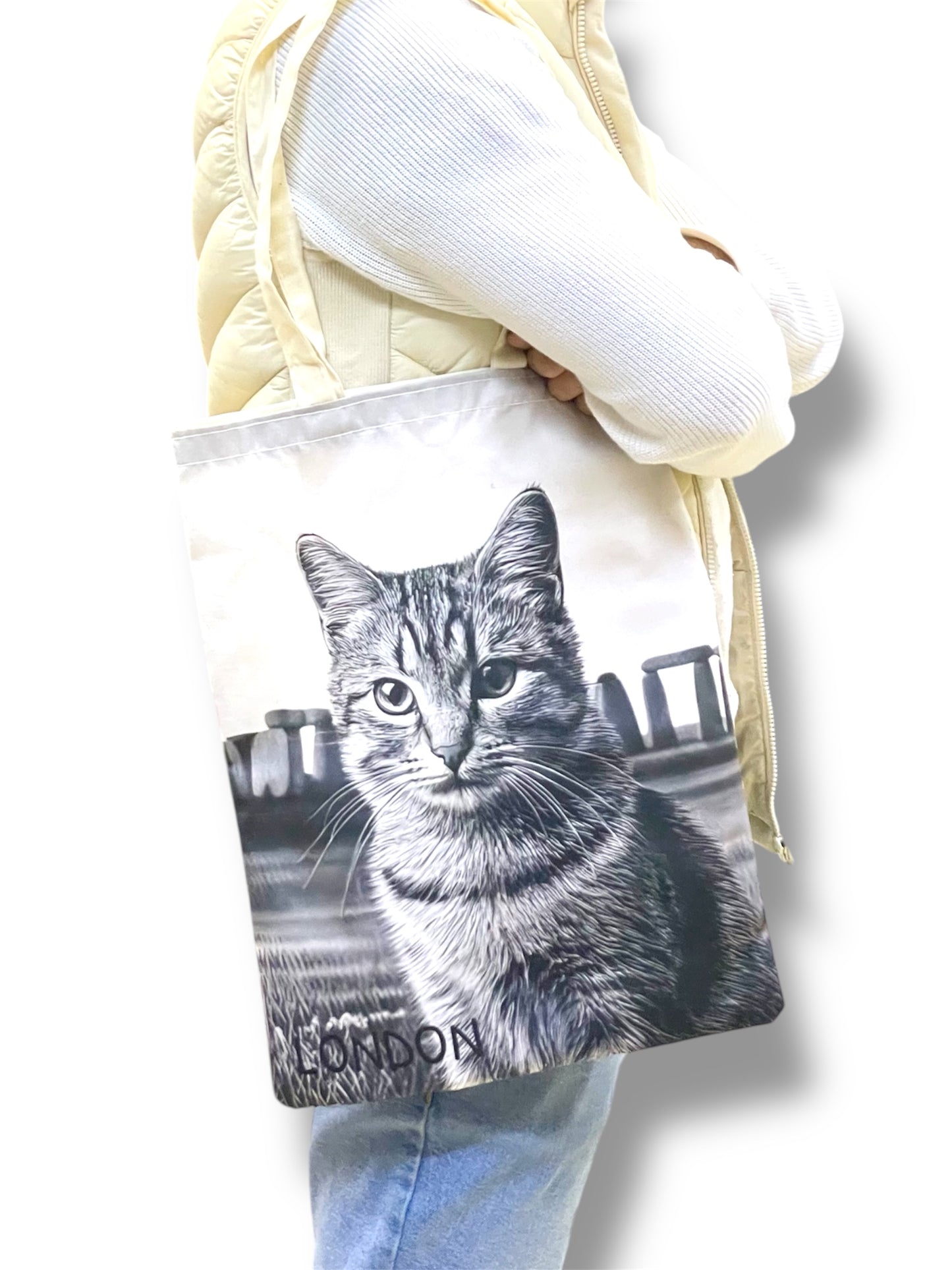 Cute Cat Print Tote Bags,London Cat Art Bag,Reusable Shopping Bag with Cats,Eco-Friendly Cat Canvas Bag,Stonehenge Cat Bag For Animal Lovers,Valentine’s Day Gift For Her